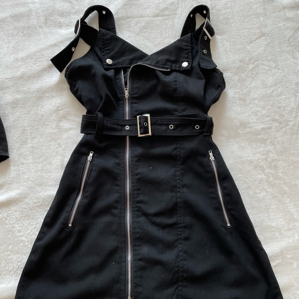 PrettyLittleThing , US 4 , black